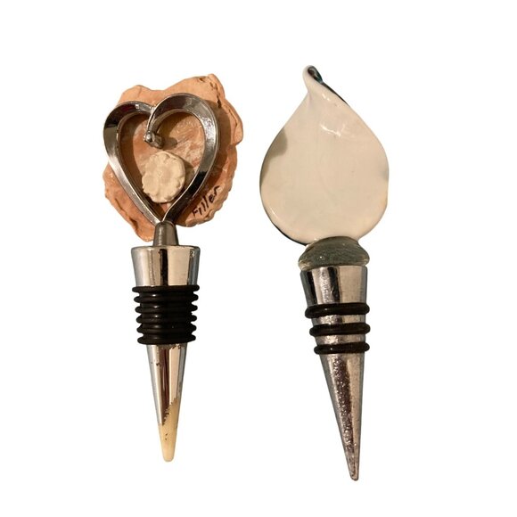 Decorative Wine Bottle Stoppers Art Glass And Art Nouveau Pottery Face Lot Of 2 - Picture 2 of 3